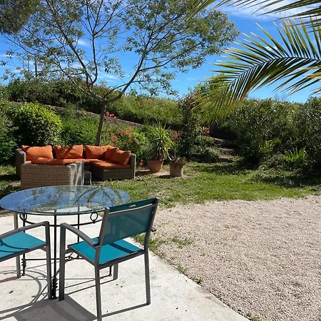 Ravissante Maisonnette Hébergement de vacances